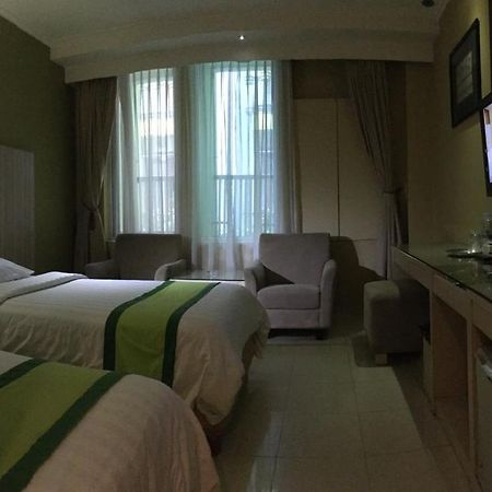 Hotel Wisata Niaga بوروكيرتو المظهر الخارجي الصورة