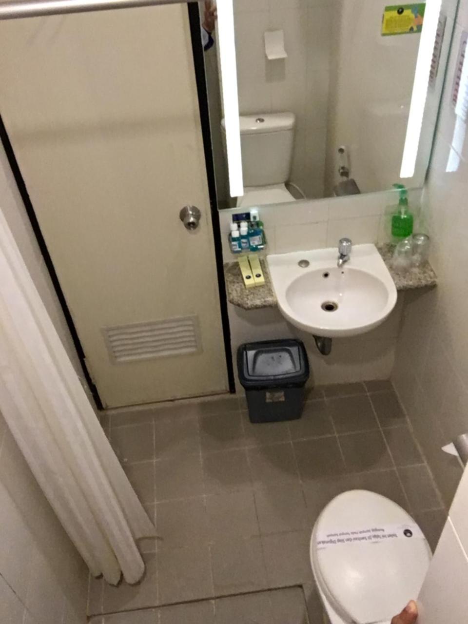 Hotel Wisata Niaga بوروكيرتو المظهر الخارجي الصورة