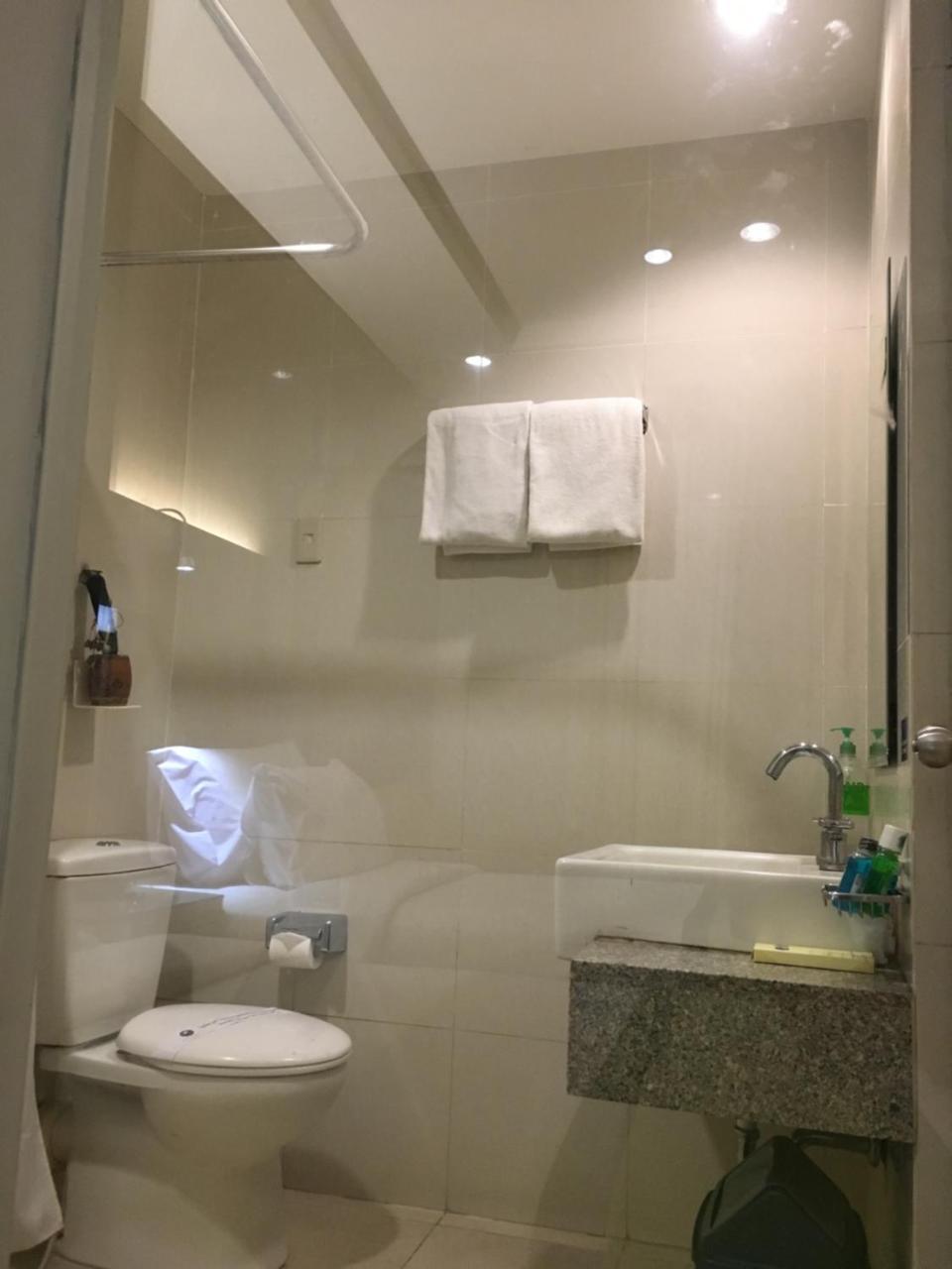 Hotel Wisata Niaga بوروكيرتو المظهر الخارجي الصورة