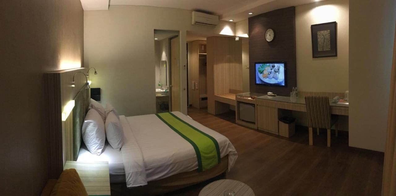 Hotel Wisata Niaga بوروكيرتو المظهر الخارجي الصورة