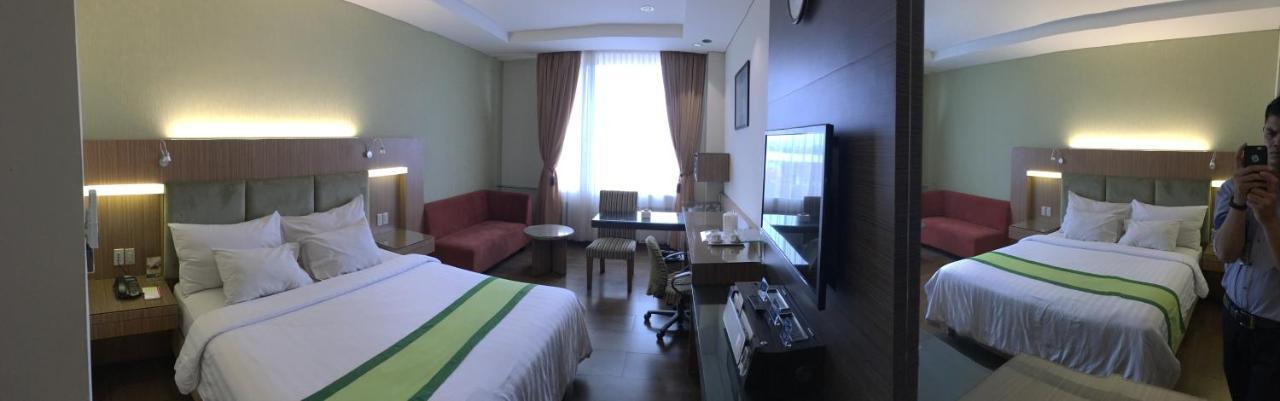 Hotel Wisata Niaga بوروكيرتو المظهر الخارجي الصورة