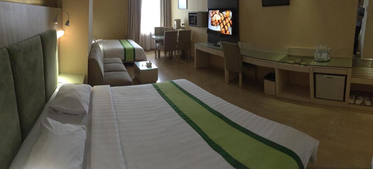 Hotel Wisata Niaga بوروكيرتو المظهر الخارجي الصورة